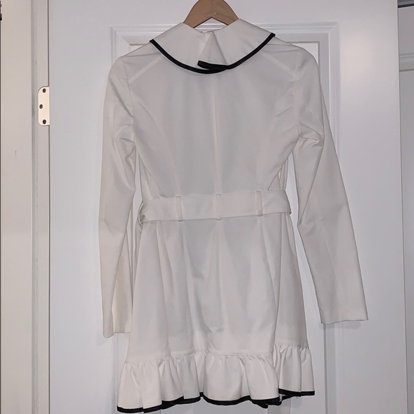 Women’s Bebe trench Coat - Picture 5 of 5